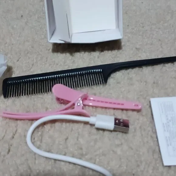 NIB Portable Hair Straightener Comb, Pale Pink - Picture 6 of 6